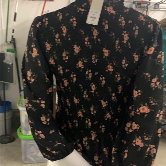 Shirt - Picture 2 of 3